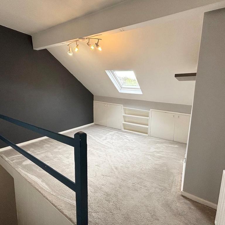 4 bedroom terraced house to rent - Photo 1