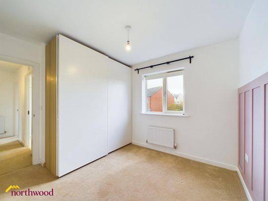 4 bedroom detached house to rent - Photo 1