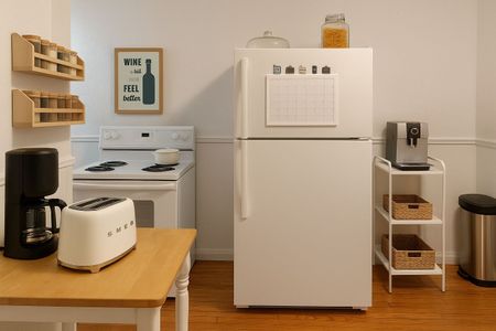 For Lease - 28 Springhurst Avenue Unit# 4, Toronto, Ontario - Photo 5