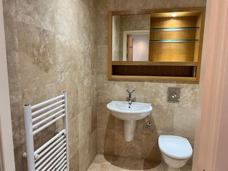 2 bedroom apartment to rent - Photo 3