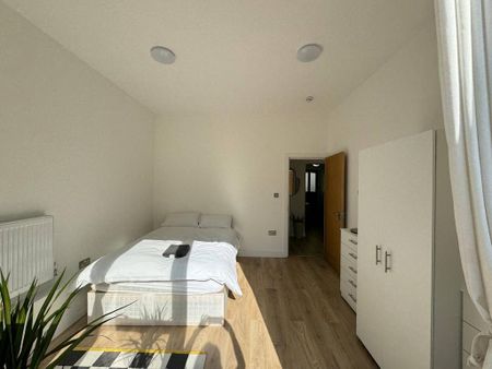 2 bedroom flat to rent - Photo 4