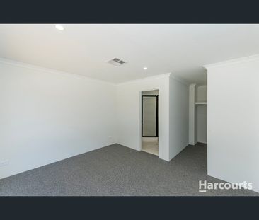 11 Thredbo Drive, Aveley, WA 6069 - Photo 1