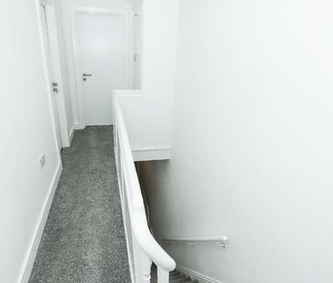 5 bedroom private hall to rent - Photo 1