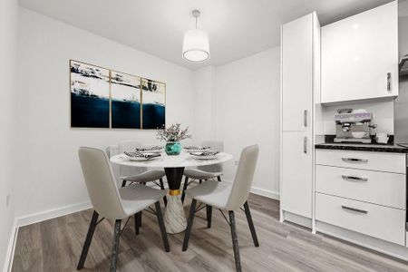 3 bedroom semi-detached house to rent - Photo 2