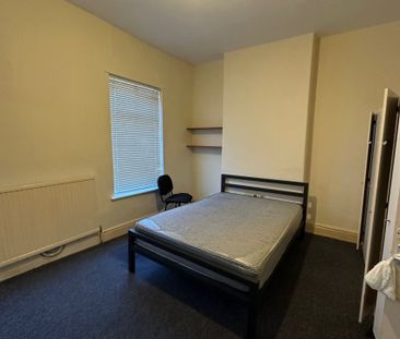 Heald Place Rusholme Manchester - Photo 5