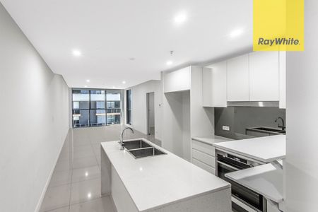 NEAR NEW THREE BEDROOM APARMTMENT WITH DISTRICT VIEWS - LEVEL 12 ITS A MUST VIEW - Photo 5