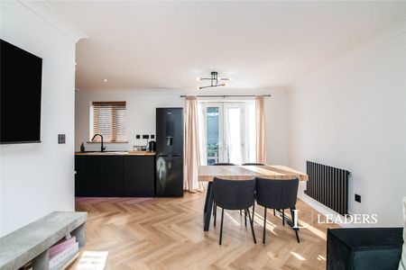 2 bedroom apartment to rent Greenholm Road, Birmingham, West Midlands, B44 - Photo 2