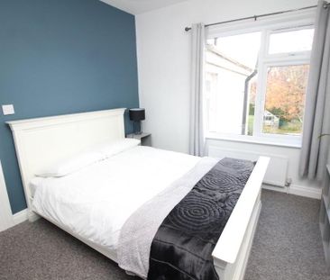 110 Hillsborough Road, Lisburn, BT28 1JU - Photo 2