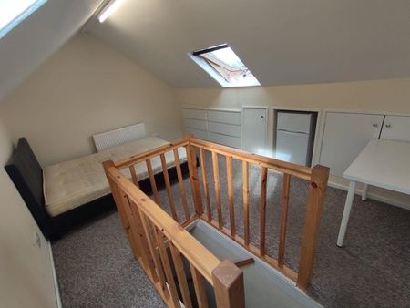 Room in a Shared House, Chalgrove Road, N17 - Photo 4