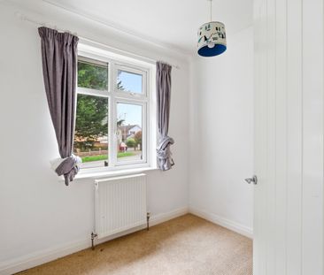 Available now - Photo 6