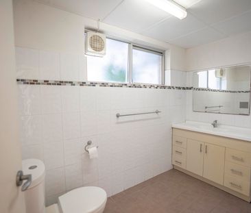 2/2 Noela Avenue, New Lambton NSW 2305 - Apartment For Rent | Domain - Photo 3