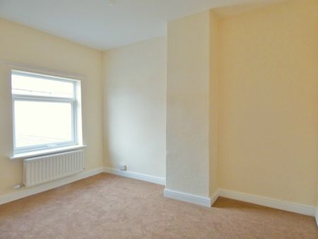 2 bedroom mid-terrace to rent Burnham Street, Stoke-On-Trent, ST4 - Photo 2