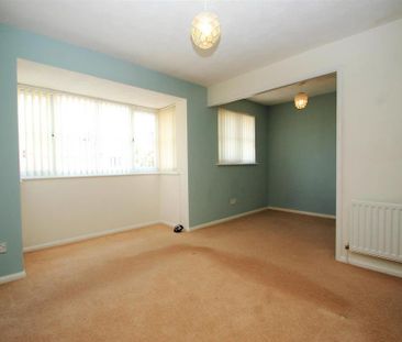 3 bedroom detached house to rent - Photo 2