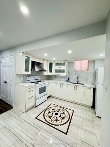 8 Altura Way #Bsmt - Photo 2