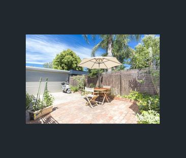 Northcote Charm With Everyday Comfort - Photo 3