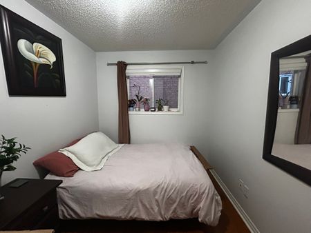 For Lease - 1703 Whitestone Drive, Oshawa, Ontario - Photo 2