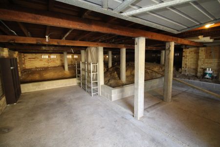 THREE BEDROOM VALUE RENTING - Photo 5