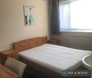 1 bedroom in a house share to rent - Photo 5