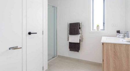 Modern 2 Bedroom Apartment with Balcony – Mt Albert - Photo 5