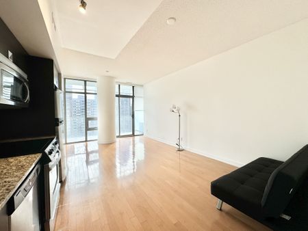 For Lease - 33 Charles Street Unit# 1404, Toronto, Ontario - Photo 4