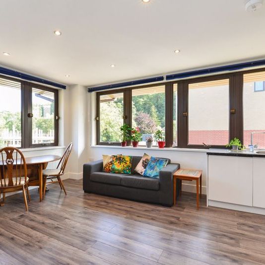 Catteshall Lane, Godalming, Surrey, GU7 - Photo 1
