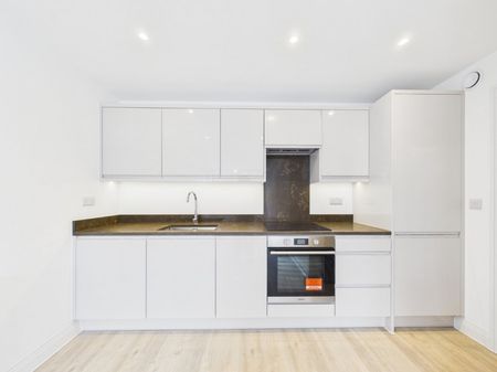 Church Road, Ashford, Surrey,TW15 - Photo 4