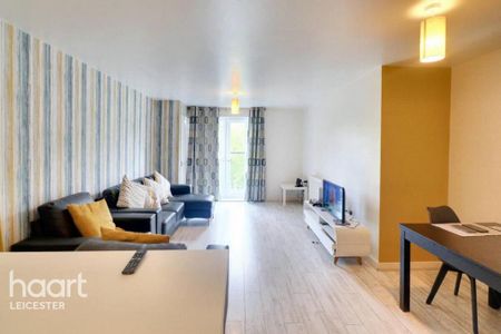 2 bedroom apartment to rent - Photo 4