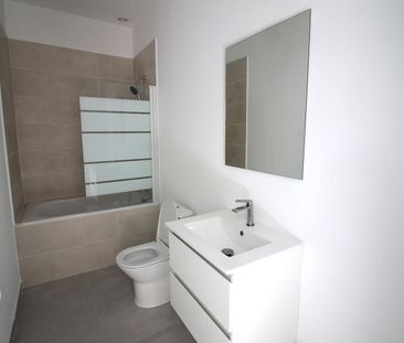 Location Appartement 2 pièces 41m² NIMES 30000 - Photo 5
