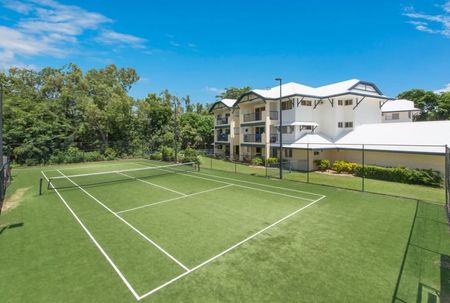 PRIVATE 2 BEDROOM UNIT IN A STUNNING COMPLEX + POOL + TENNIS COURT - Photo 5