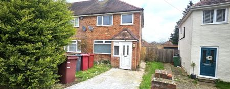 3 bedroom semi-detached house to rent - Photo 5