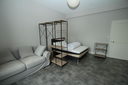 Location Appartement 1 pièce 37m² DECIZE 58300 - Photo 2