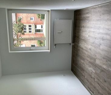 Das Glück hat ein Zuhause: interessante 2,2 Zimmer-Wohnung - Foto 2