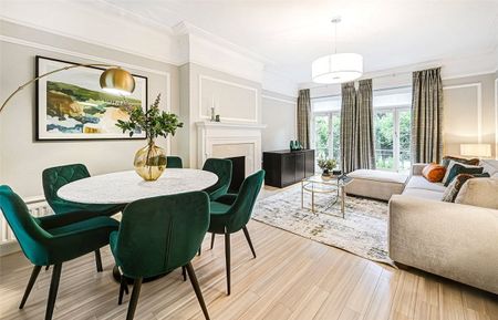 A three bedroom apartment of approximately 1,672 square feet. - Photo 2