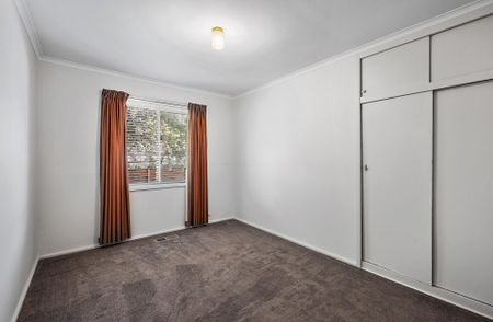 58 Greenslopes Drive, Mooroolbark - Photo 2