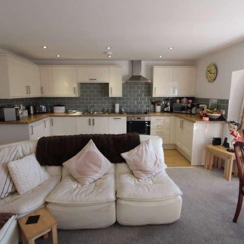 The Parade, Exmouth, EX8 - Photo 1