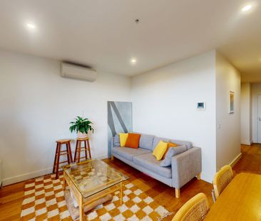 Stylish Urban Living in the Heart of Northcote - Photo 1