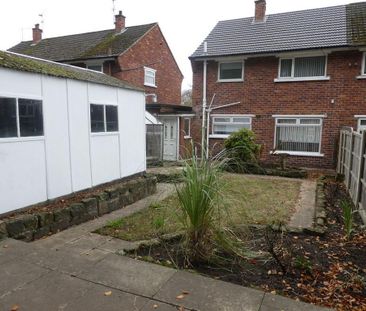 3 bedroom semi-detached house to rent - Photo 2