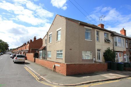 6 bedroom end of terrace house to rent - Photo 3