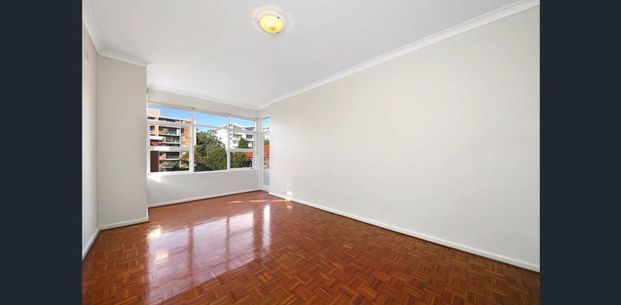 Light Filled Two-Bedroom Apartment in a Superb Location - Photo 1
