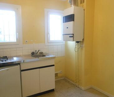 Location Appartement 2 pièces 40m² - Photo 3