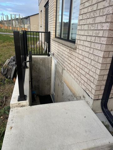 For Lease - 207 Otterbein Road, Kitchener, Ontario - Photo 5