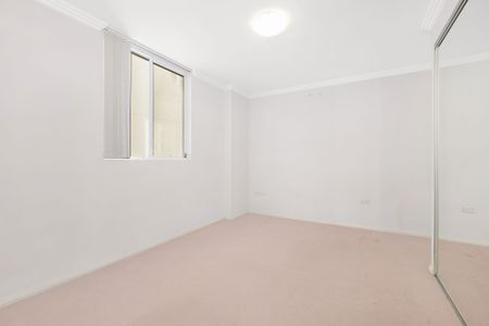 3 Bedroom Apartment In Parramatta CBD - Photo 5