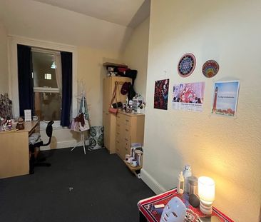 4 Bed Flat, A, B29 - Photo 3