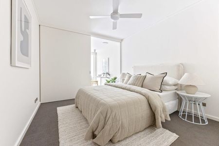 Bondi Beach - Photo 4