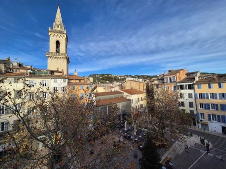 Location Appartement 1 pièces 50 m2 à Draguignan - Photo 2