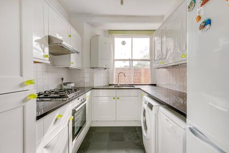 2 bedroom flat to rent - Photo 2