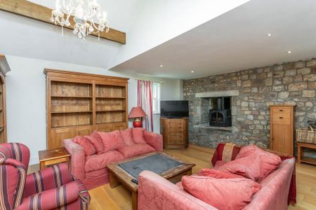 5 bedroom detached house to rent - Photo 4