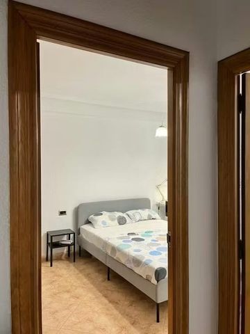 Plaça Nova de lEsglésia, Valencia, Valencian Community 46025 - Photo 5