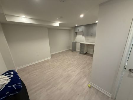 For Lease - 33 Lacewood Crescent, Brampton, Ontario - Photo 5