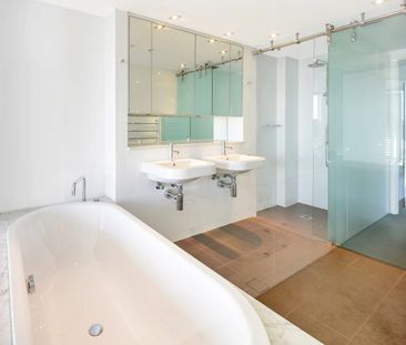 9D/2 Bowman Street, Pyrmont, NSW 2009 - Photo 1